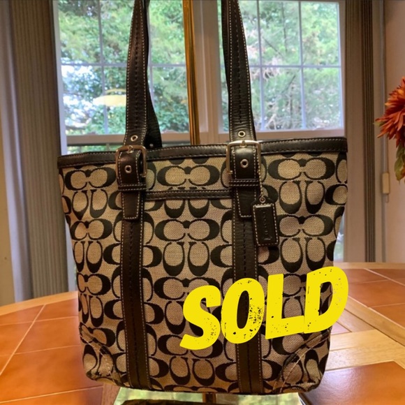 SOLD! COACH HAMPTON Signature N/S Tote F12645